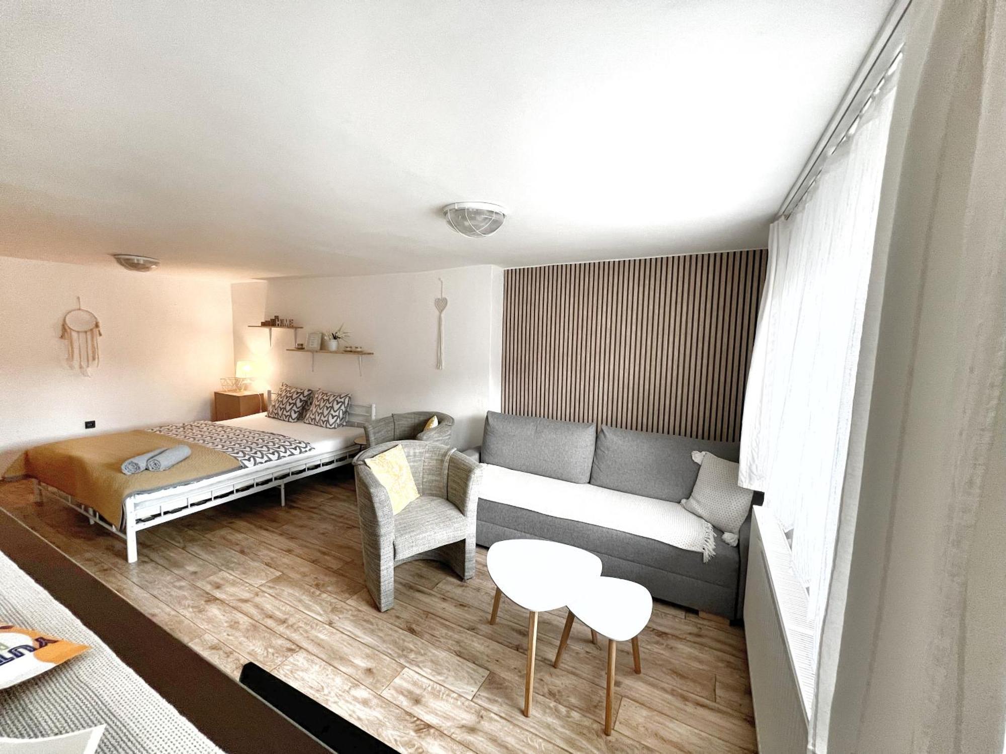 Apartment Sakvice 390 Екстериор снимка